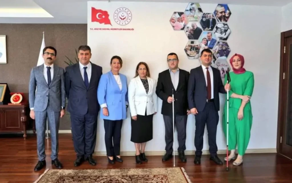 Umut Kooperatifi yönetiminin Aile ve Sosyal Hizmetler Bakanlığı ziyareti